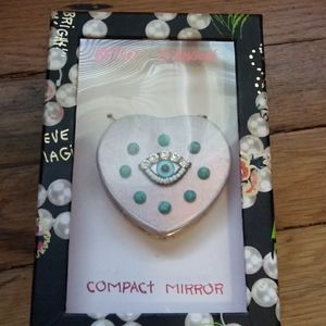Compact Mirror